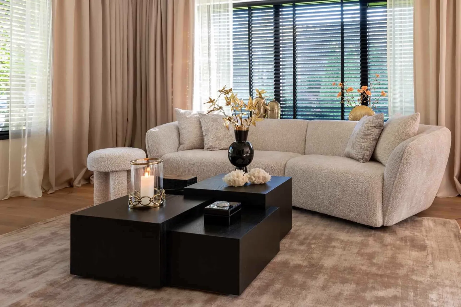 Sofa Armand lovely cream - Richmond Interiors