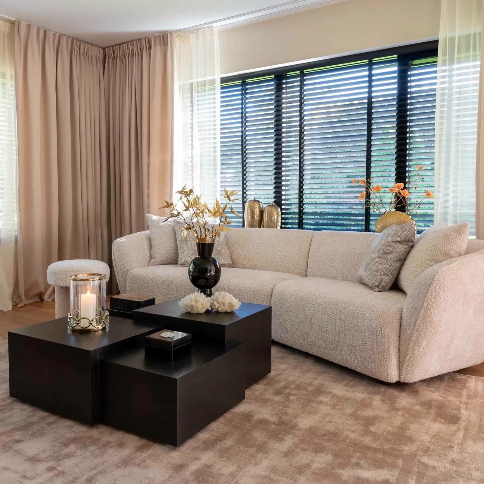 Sofa Armand lovely cream - Richmond Interiors
