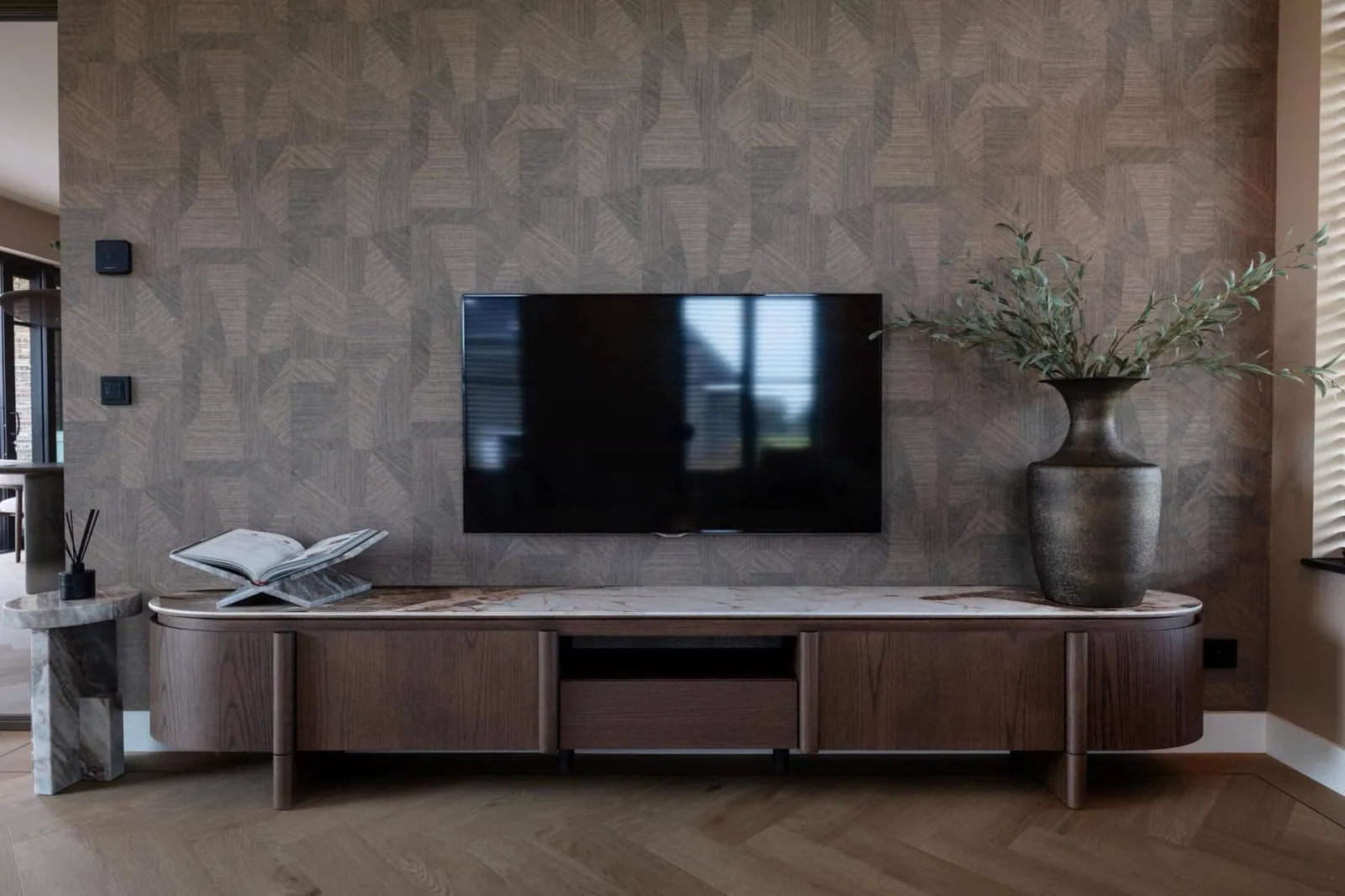 TV unit Langford brown - Richmond Interiors