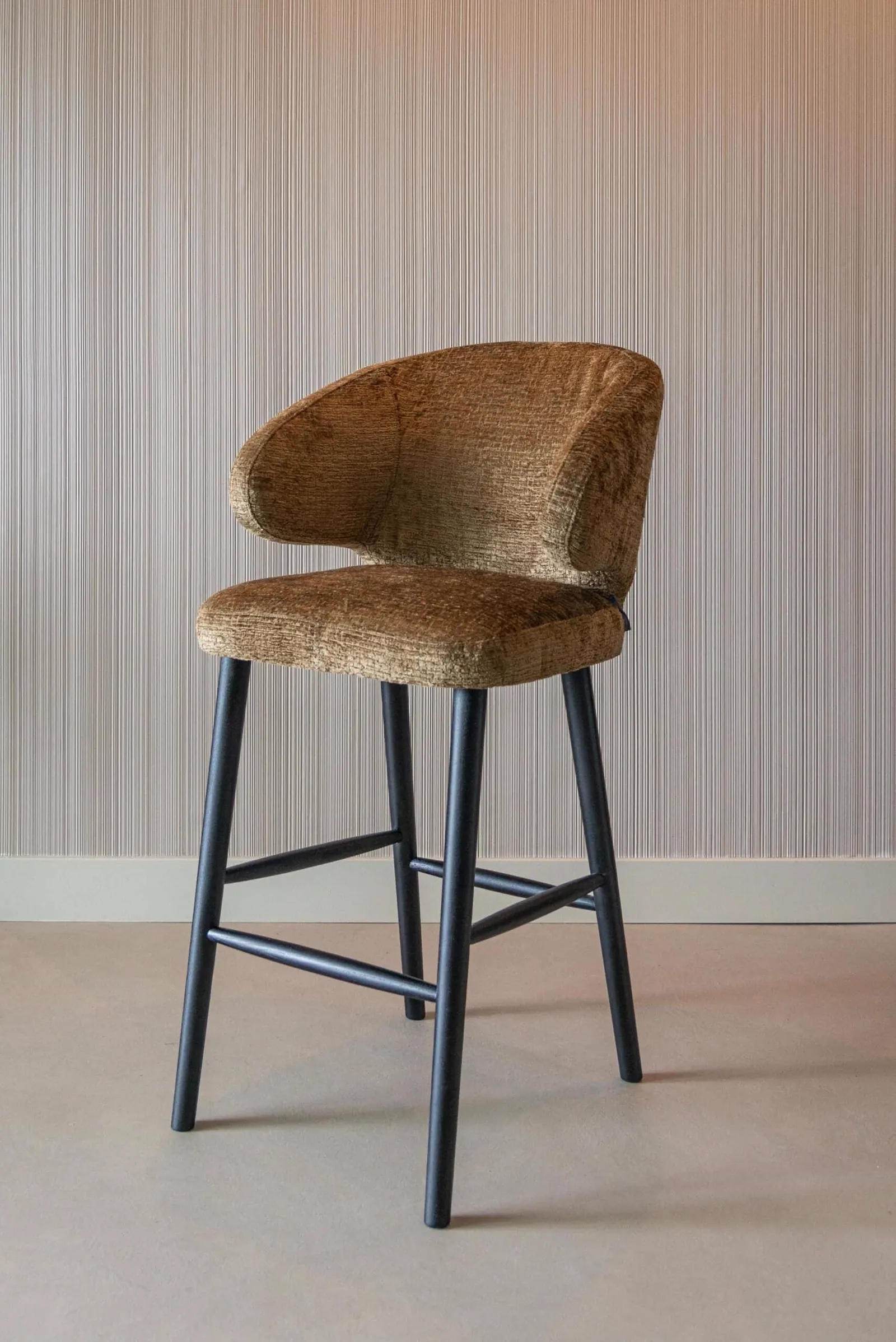 Bar Stool Indigo old gold triangle - Richmond Interiors