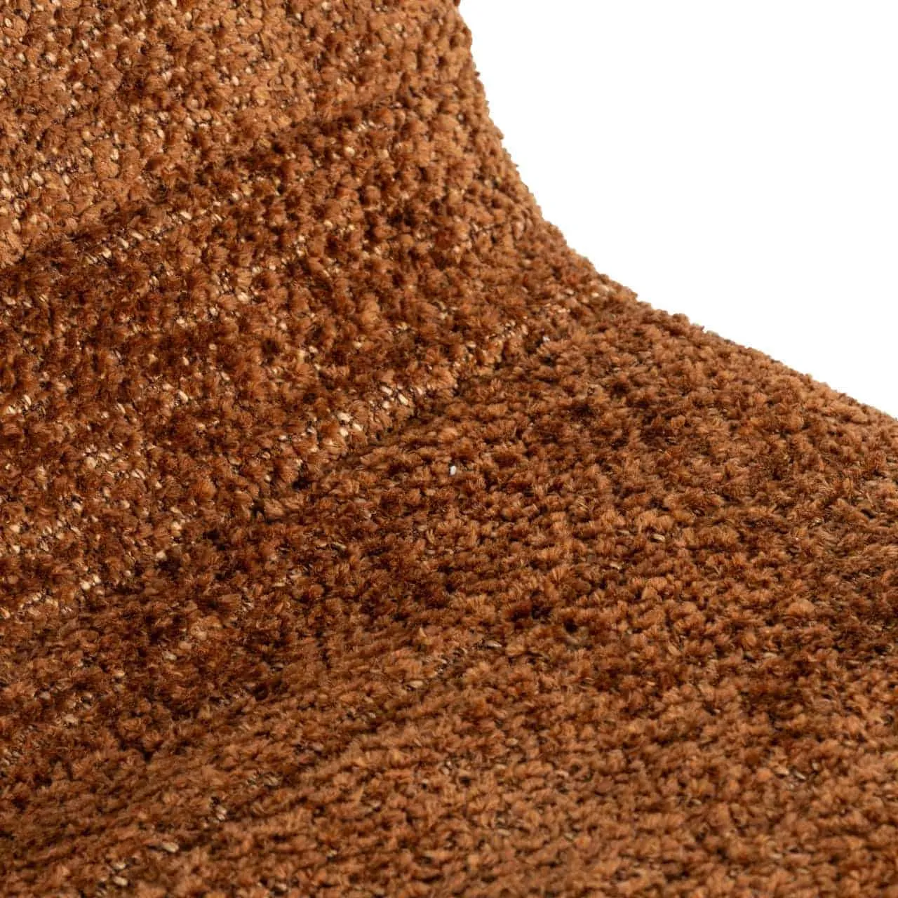 Close-up van de Lounge stoel Kelly lovely cinnamon, met focus op de textuur van de stof - Richmond Interiors