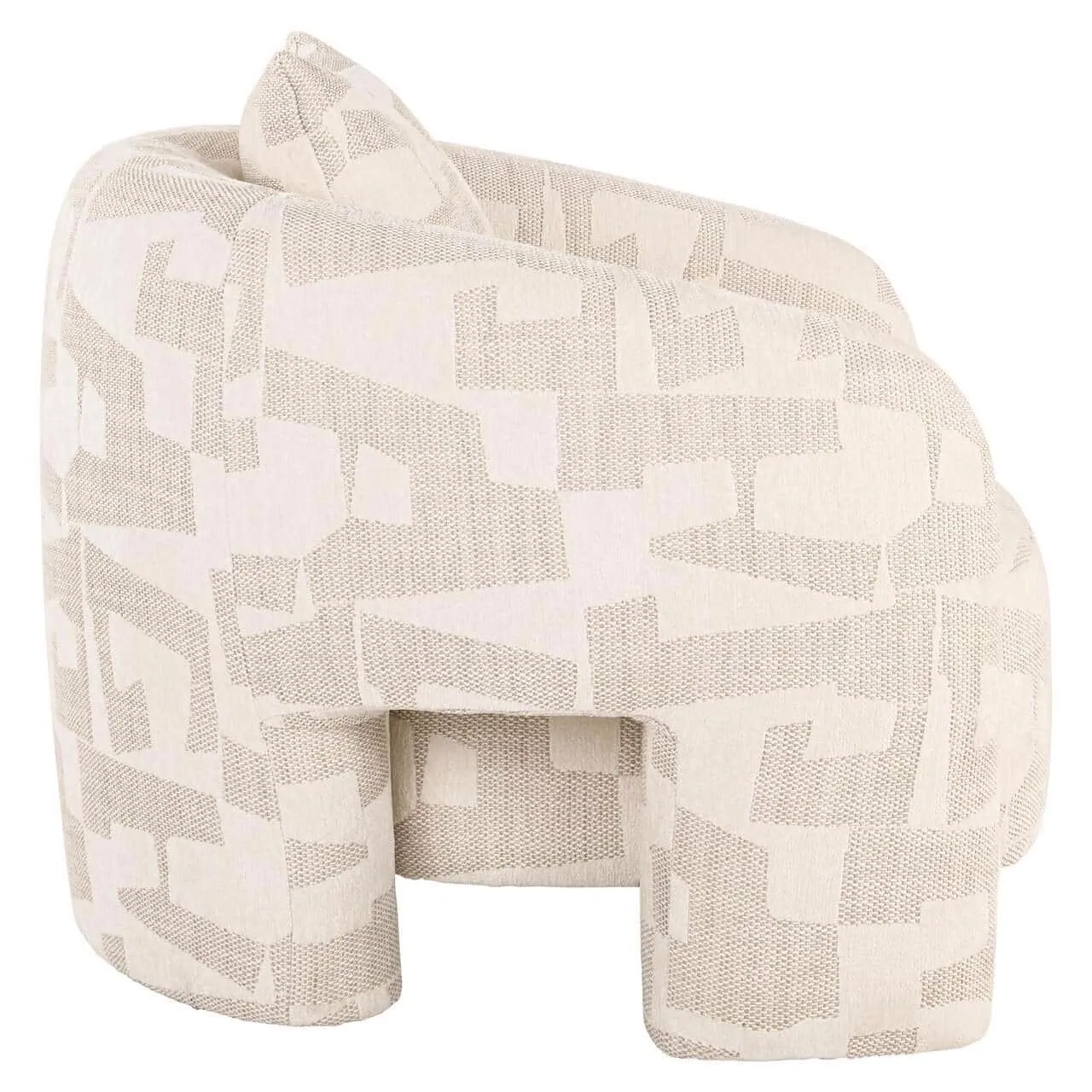 Lounge stoel Tuscany beige graffic op een witte achtergrond, schuin van achteren gefotografeerd - Richmond Interiors