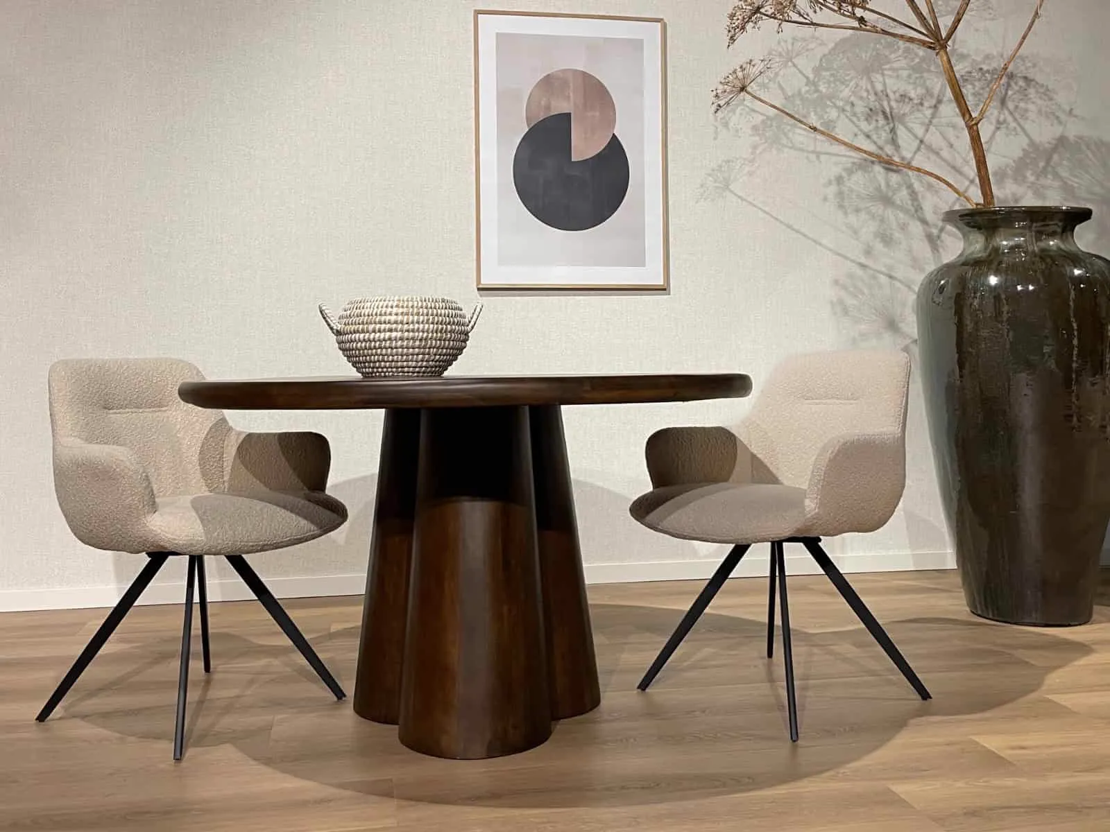 Dining table Clubs 130cm - Livingfurn