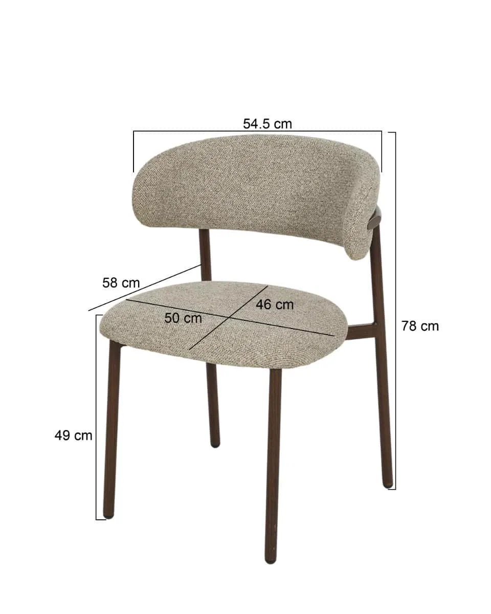 Esszimmerstuhl Micah Hush Walnut auf weißem Hintergrund, schräg von vorne fotografiert mit Maßen - Livingfurn