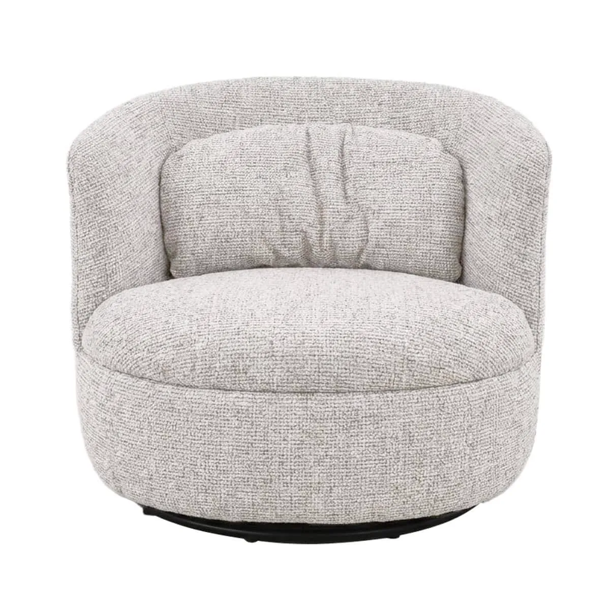 Der Sessel Britt Beige von Livingfurn, ein bequemer Sessel mit hellbeigem Bouclé-Stoff, fotografiert vor weißem Hintergrund