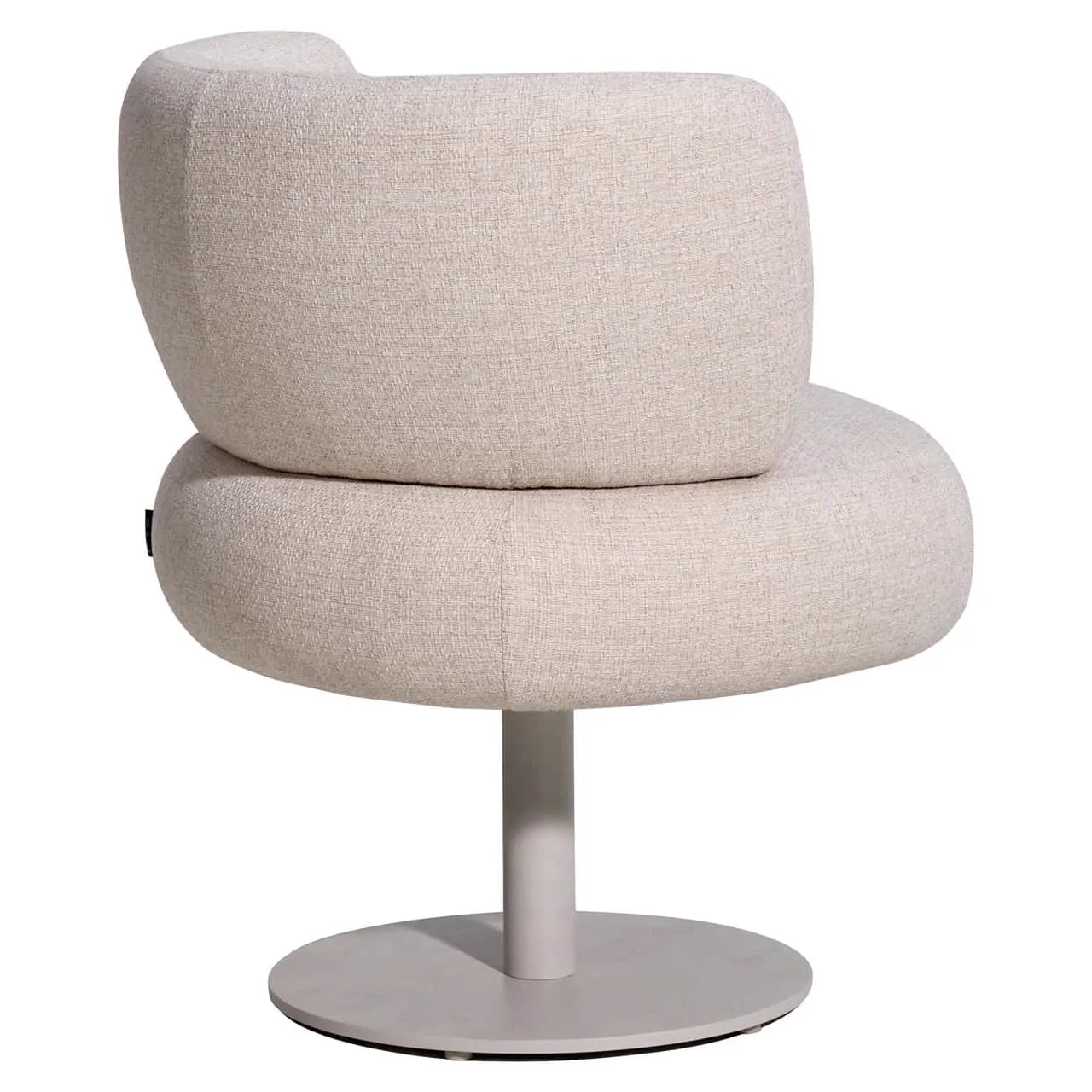 Outdoor Esstisch-Stuhl Mason beige alpine swivel, von hinten auf weißem Hintergrund - Richmond Interiors
