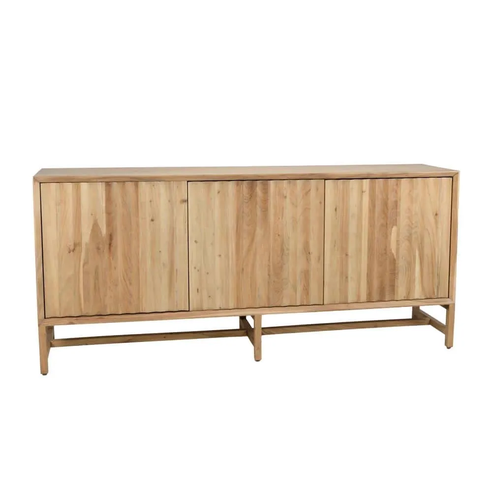 Crotone Sideboard 180 cm auf weißem Hintergrund, mit drei Türen und Holzbeinen - Tower Living