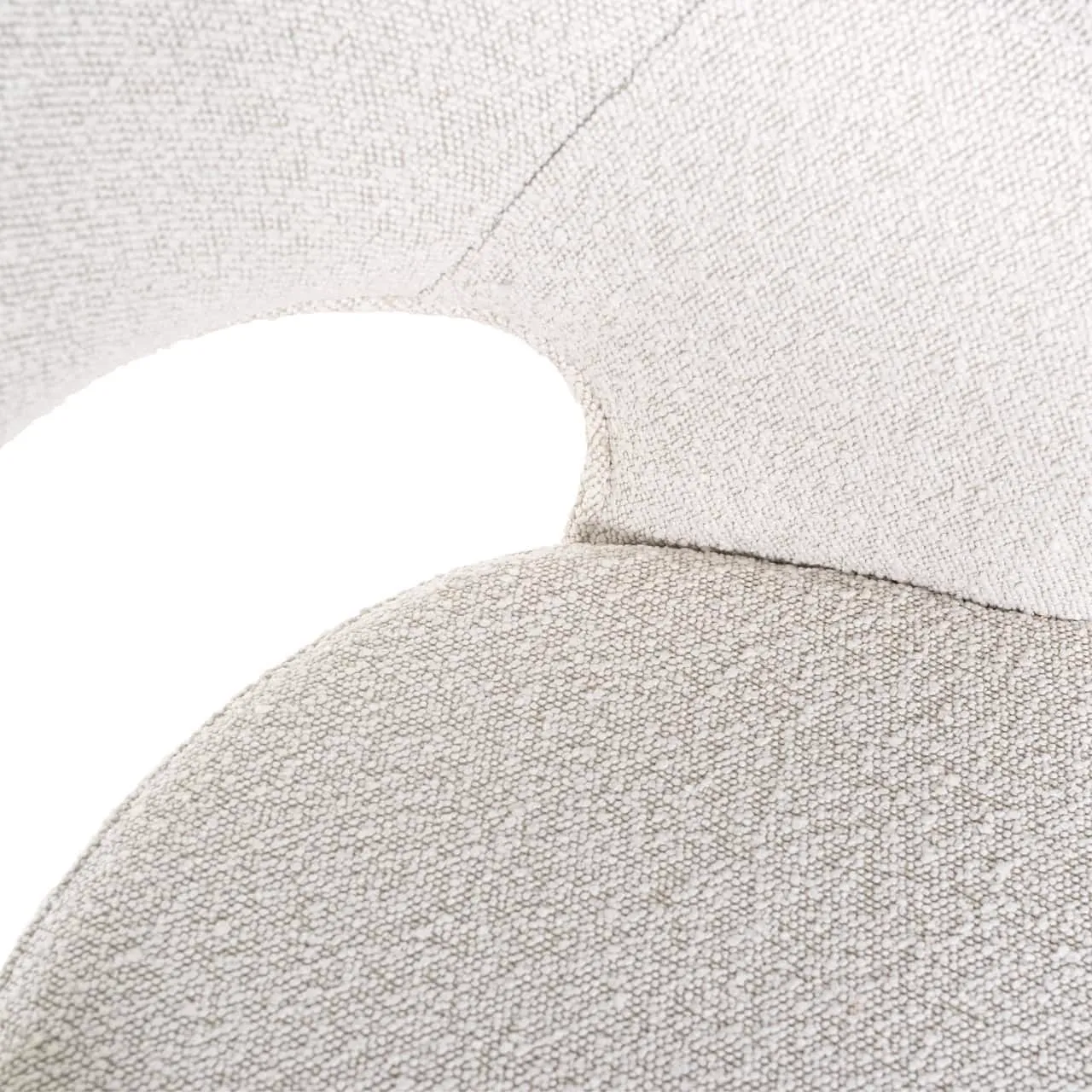 Detail des Barhockers Savoy White Bouclé, Nahaufnahme von Sitz und Rückenlehne mit dem Bouclé-Stoff - Richmond Interiors