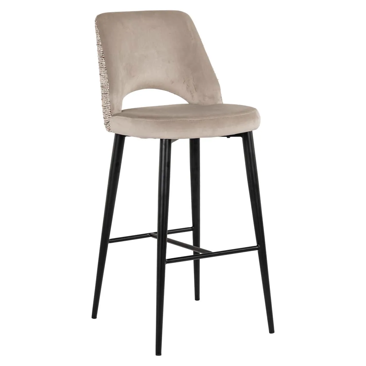 Barhocker Tabitha trendy nature fire retardant auf weißem Hintergrund, schräg von vorne fotografiert - Richmond Interiors