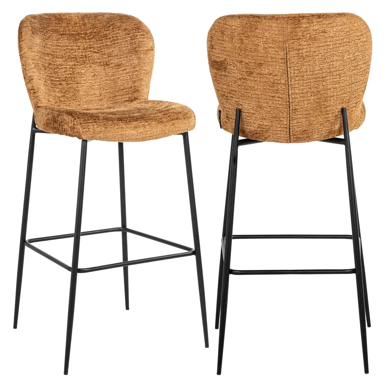 Zwei Barhocker Darby Cognac Fusion auf weißem Hintergrund, von vorne und hinten gesehen - Richmond Interiors