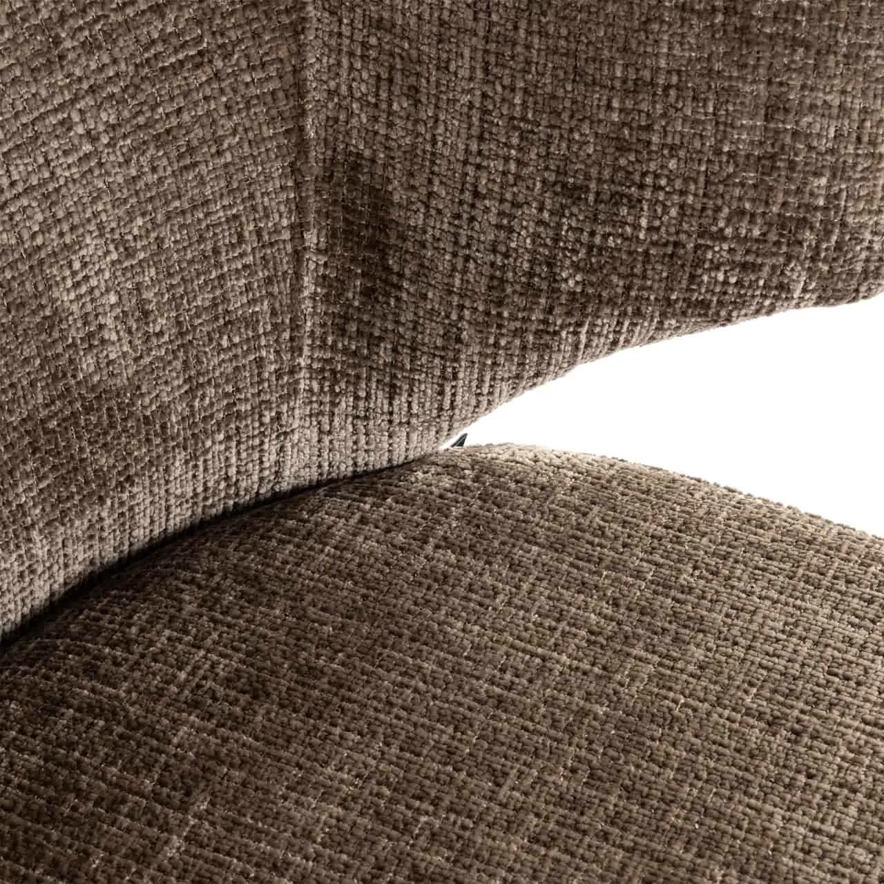 Nahaufnahme der Stofftextur des Esszimmerstuhls Xandra niagara stone fire retardant - Richmond Interiors