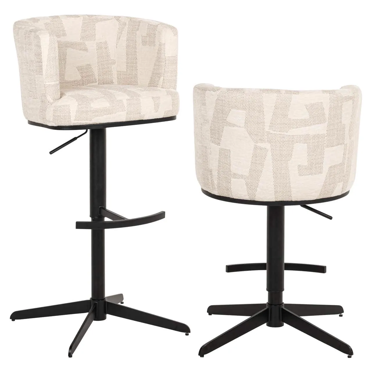 Zwei Barhocker Cheyenne beige graffic swivel Stühle auf weißem Hintergrund, aus verschiedenen Blickwinkeln fotografiert - Richmond Interiors