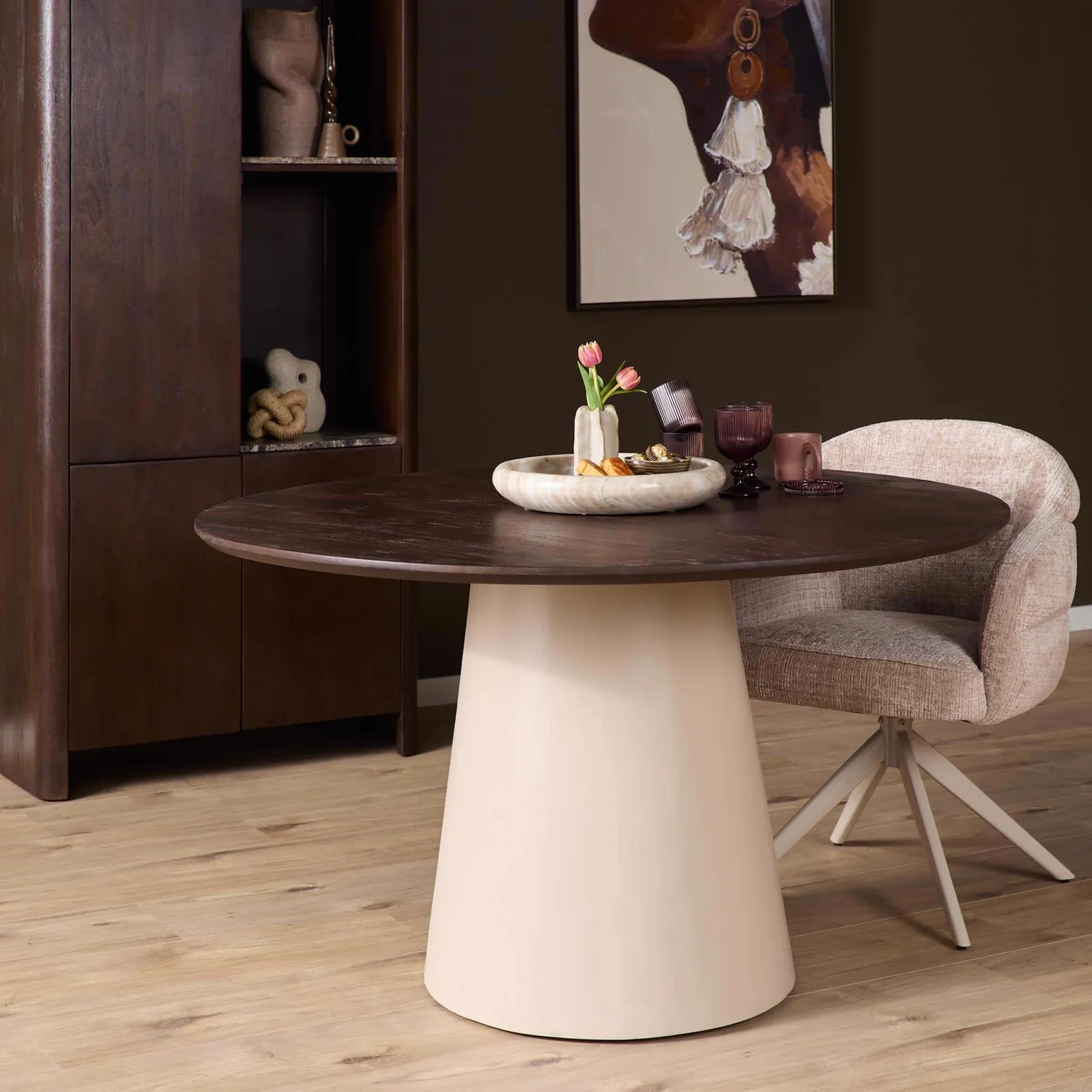 Round dining table Madison Brown Mango Wood 130 cm - Starfurn