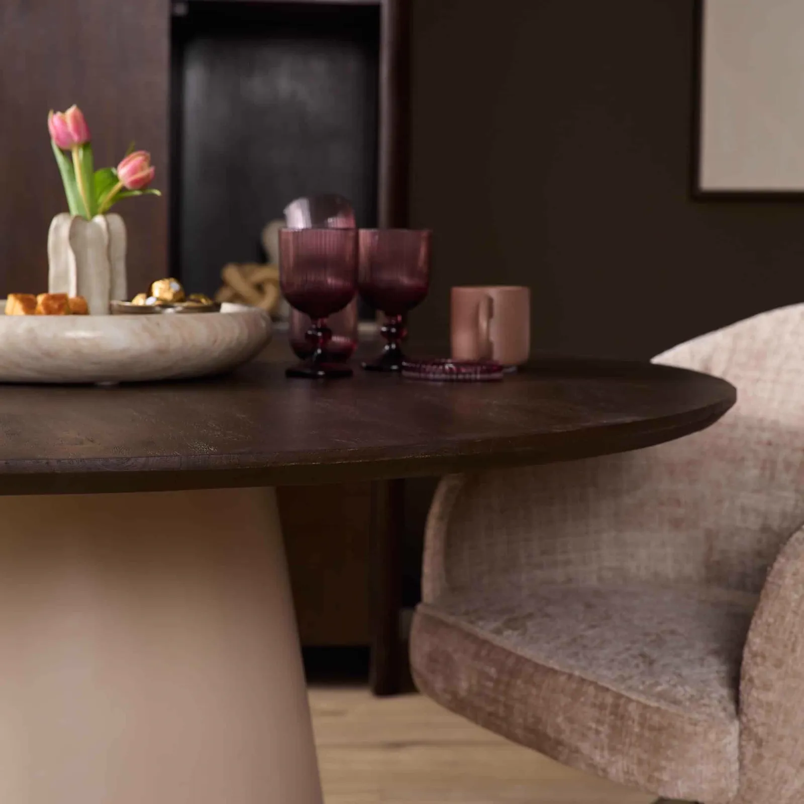 Round dining table Madison Brown Mango Wood 130 cm - Starfurn