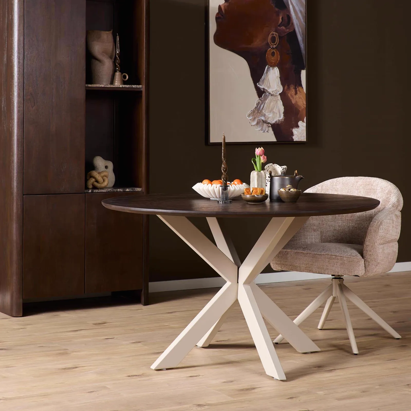 Round Dining Table Madison Brown Sand Leg Mango Wood 150 cm - Starfurn