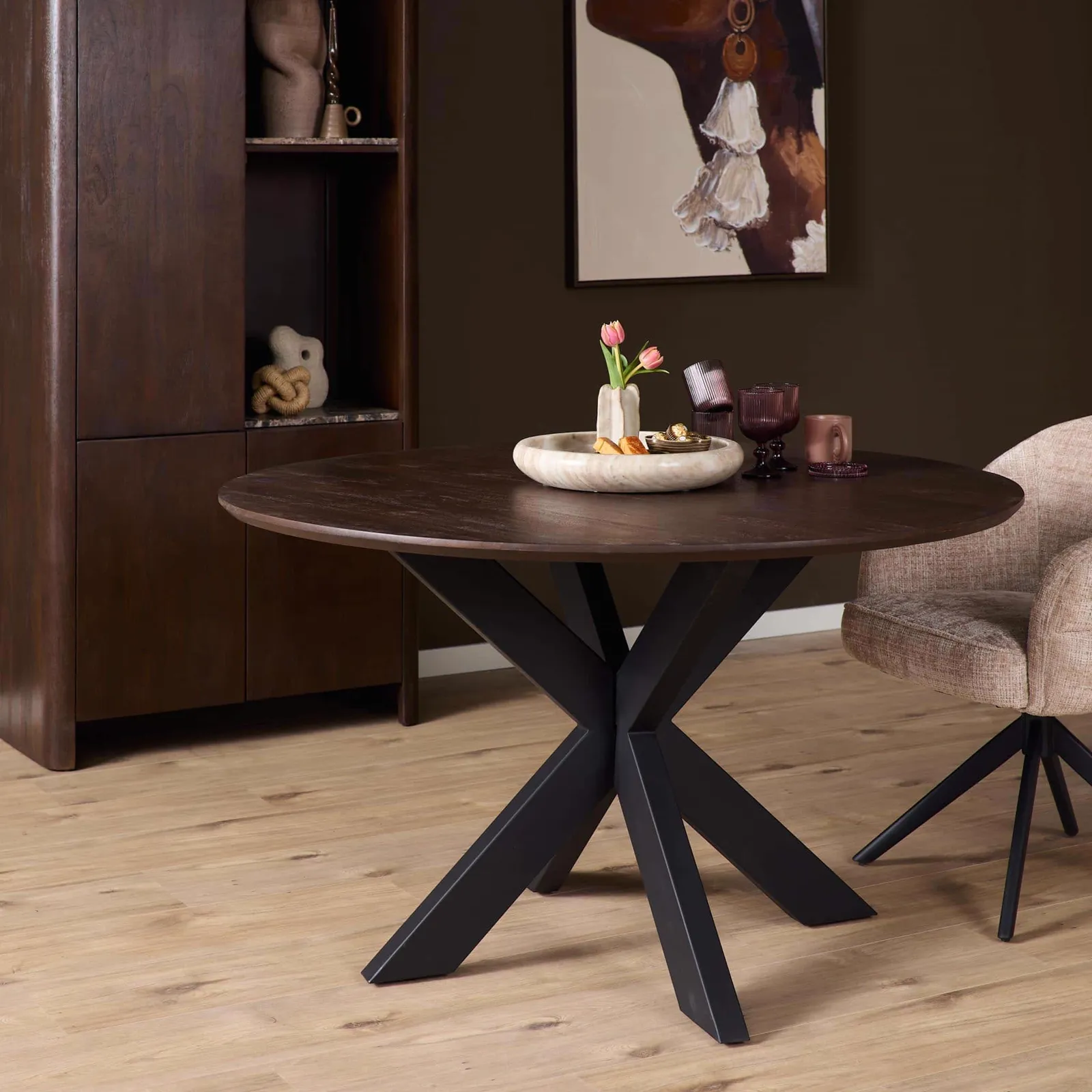 Round Dining Table Madison Brown Leg Black Mango Wood 130 cm - Starfurn