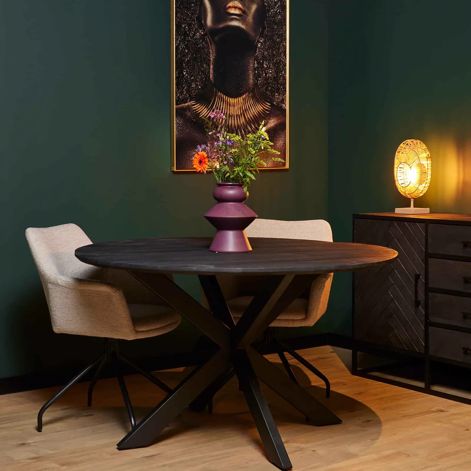 Round Dining Table New York Black Mango Wood 140 cm - Starfurn