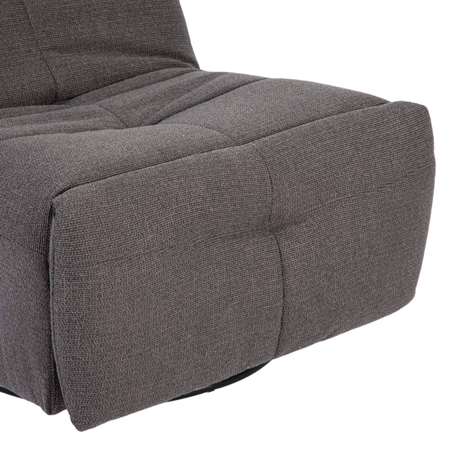 Detailaufnahme des Relaxsessels Lazy in Dark Grey, mit Fokus auf die gepolsterte Sitzfläche und Armlehne - Starfurn