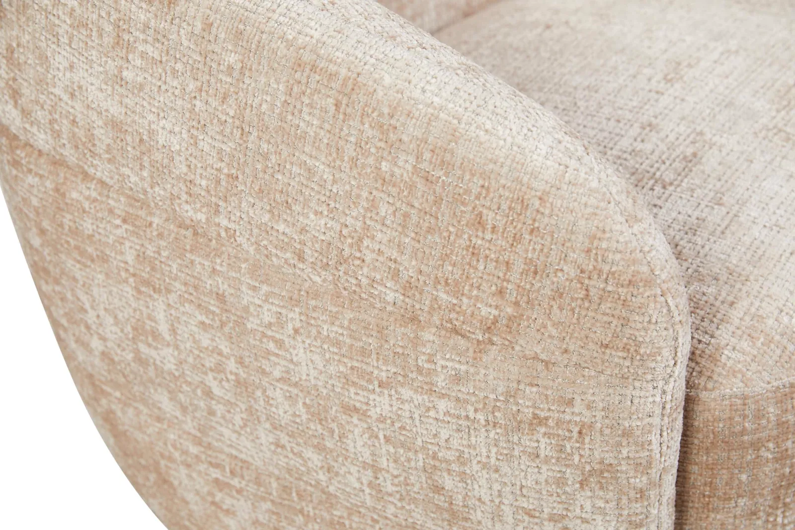 Detailaufnahme des Drehbarer Sessel Yara Beige, mit der Textur des Stoffes und einer leichten Rundung - Starfurn