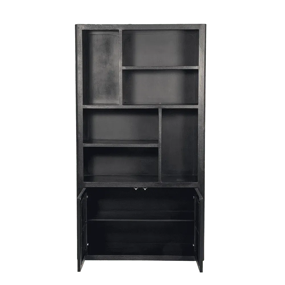 Schwarzes Tenna Bücherregal 120 cm mit offenen Fächern und zwei Türen auf weißem Hintergrund - Tower Living