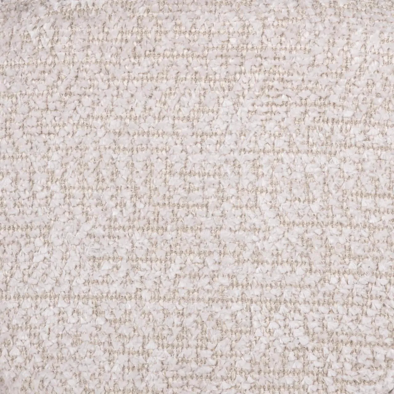 Detailaufnahme des Stoffes vom Esszimmerstuhl Belle, ein hellbeiges Bouclé-Gewebe mit subtiler Textur - Richmond Interiors