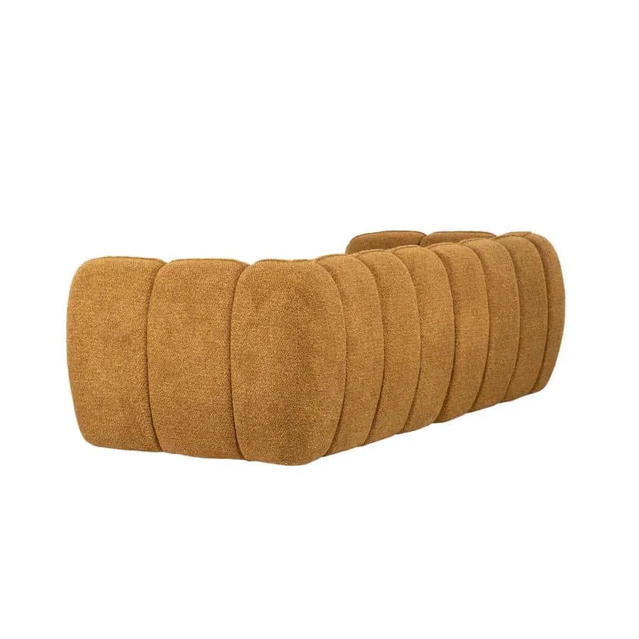 Sofa Cubetto Mustard in einem Studio, seitlich mit Blick auf die Rückenlehne - By-Boo