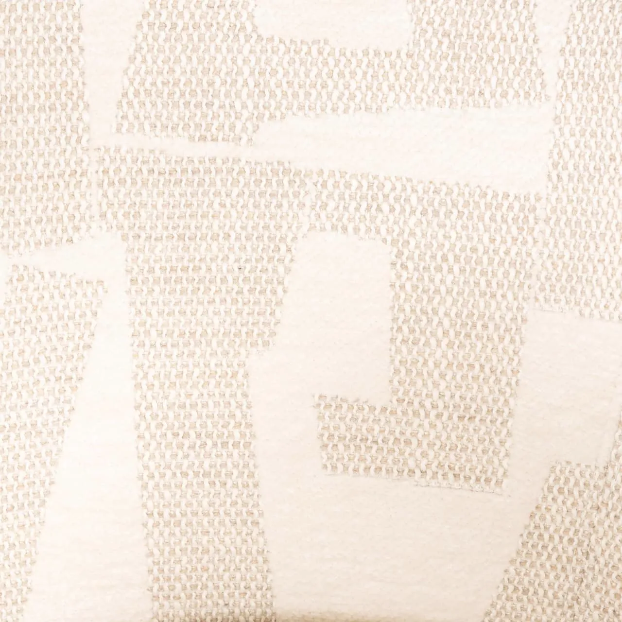 Detailaufnahme des beigefarbenen Grafikstoffs des Esszimmerstuhl Cheyenne beige graffic swivel - Richmond Interiors