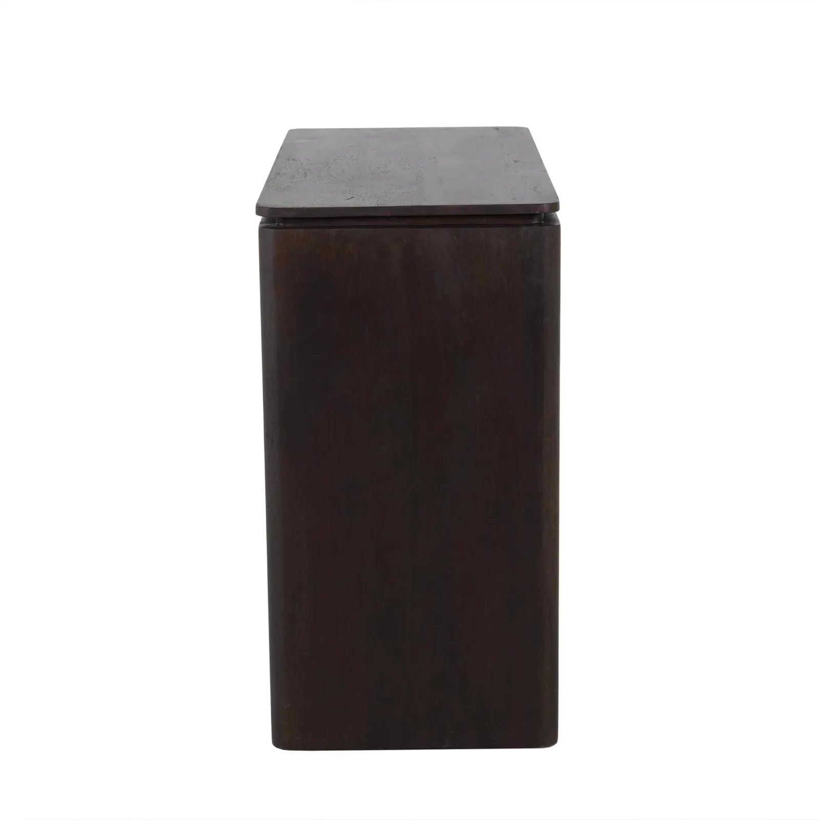 Dressoir Dallas Naturel Mangohout 100 cm in een sfeervolle woonkamer met een houten boekenkast en plant - Starfurn - Bruin