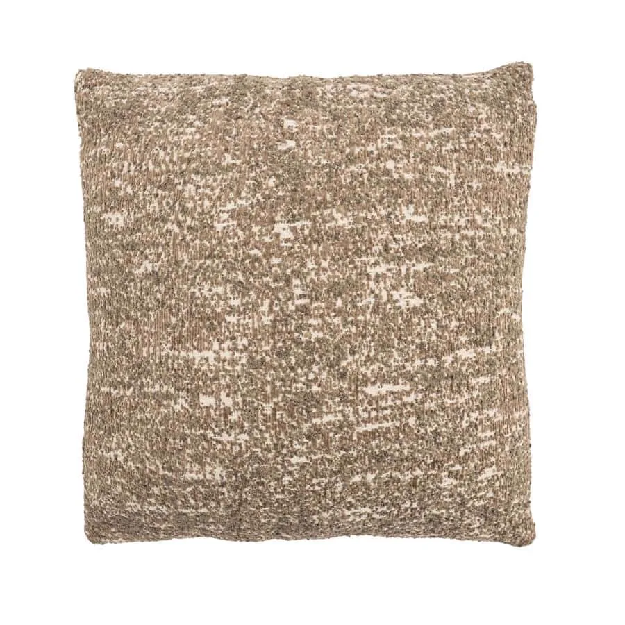 Kissen Bayo 45x45 cm - Taupe auf weißem Hintergrund, aus der Nähe fotografiert - By-Boo