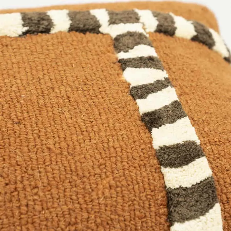 Cushion StripeScape caramel - By-Boo