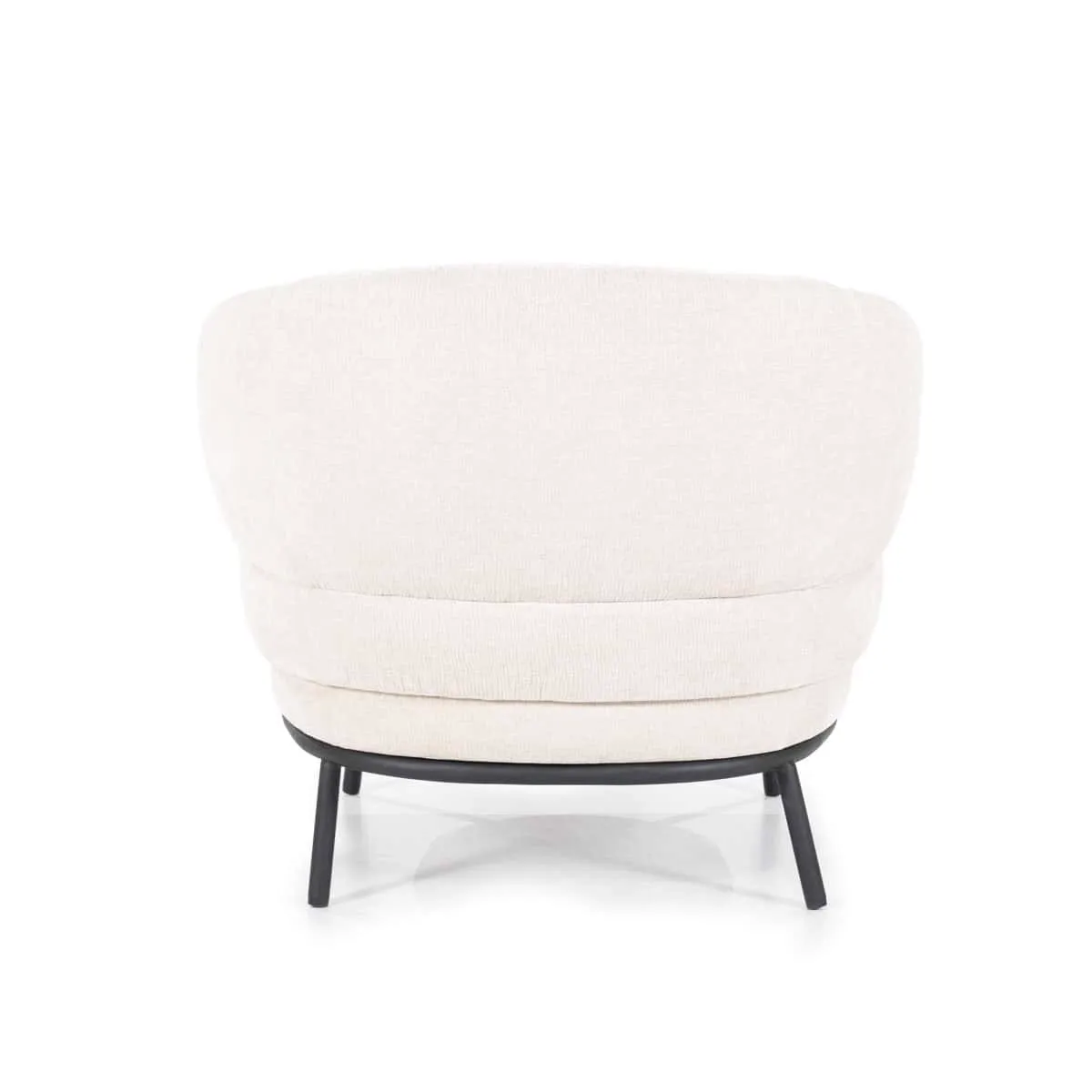 Sessel David Beige Safari von Eleonora, von hinten auf weißem Hintergrund fotografiert