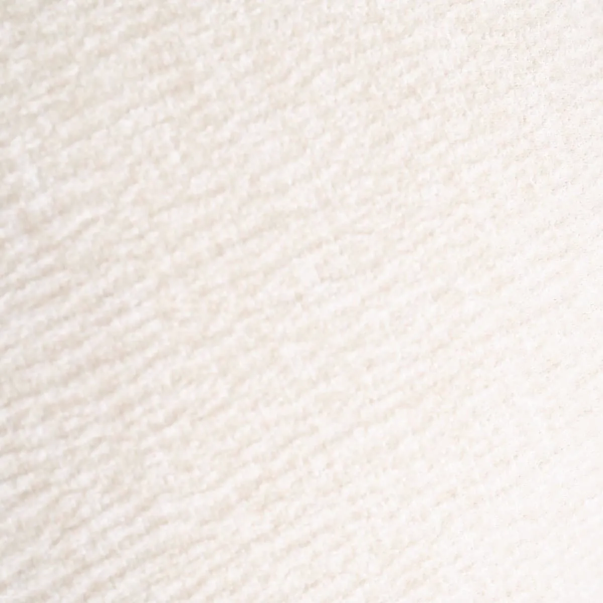 Nahaufnahme des beigefarbenen Stoffes des Sessels David Beige Safari, mit sichtbarer Textur - Eleonora