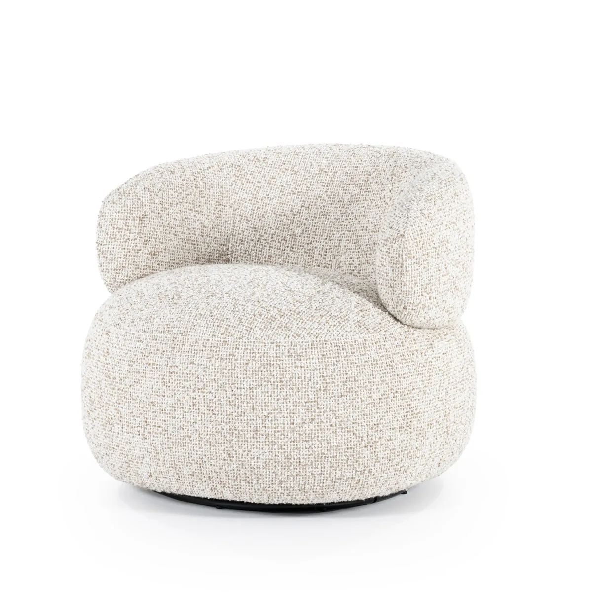 Sessel Maeve - beige Maywood auf weißem Hintergrund, aus einem niedrigen Blickwinkel fotografiert - Eleonora