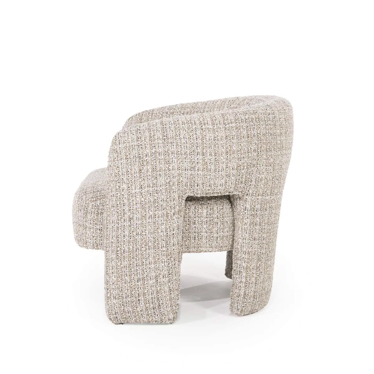 Sessel Hamilton - Taupe Asti auf weißem Hintergrund, aus schrägem Winkel von hinten fotografiert - Eleonora