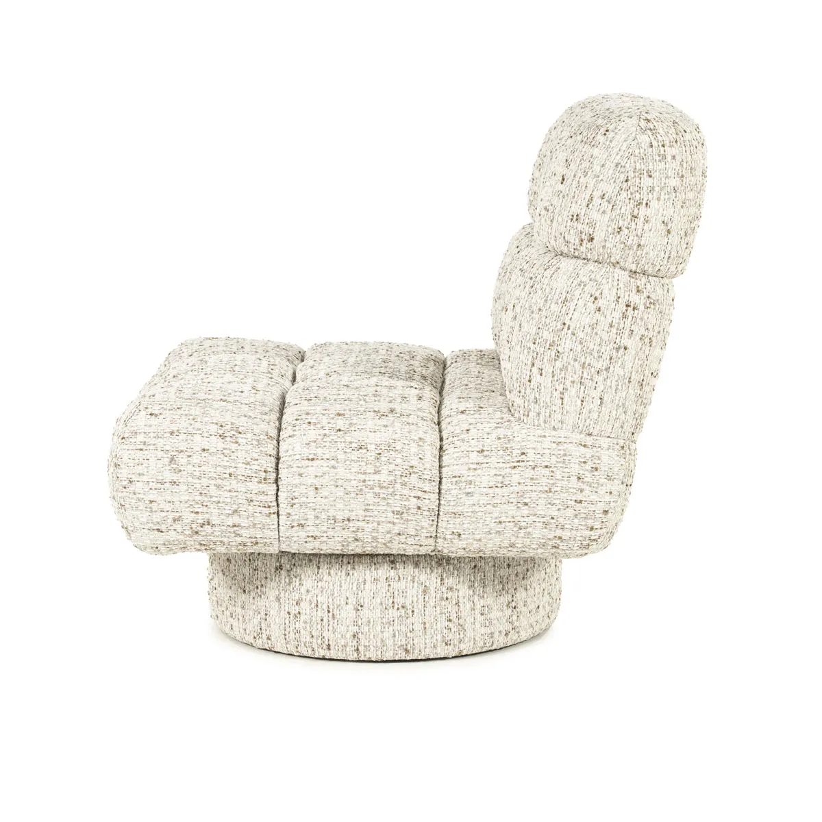 Sessel Fenna - beige Vive mit strukturiertem Stoff und runder Basis auf weißem Hintergrund - Eleonora