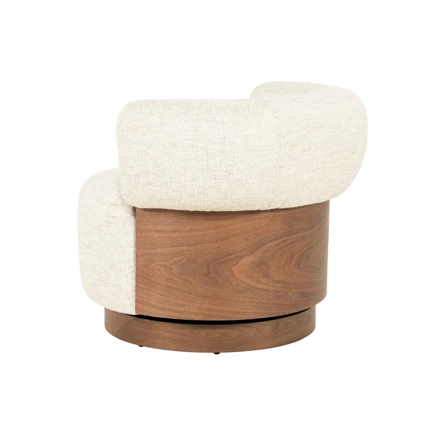 Sessel Nila braun - beige Vanu, eine Studioaufnahme des Sessels mit beigem Bezug und Holzgestell - Eleonora