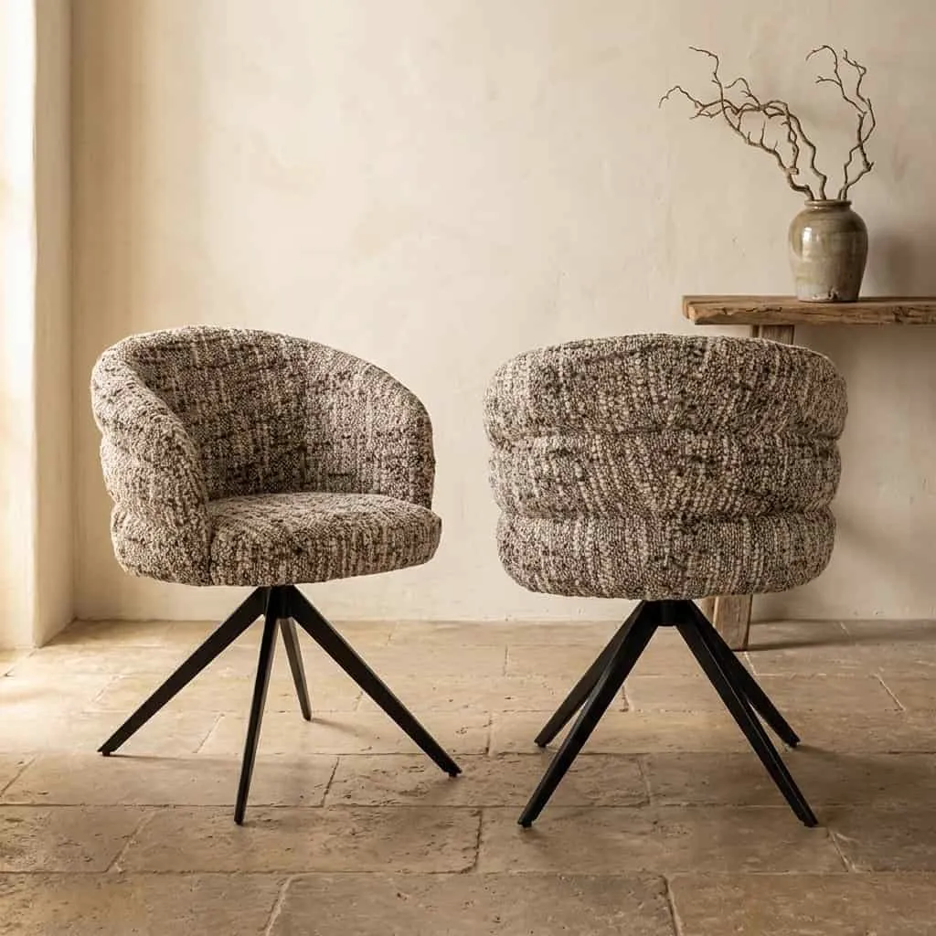 Twee eetkamerstoelen Serenity brown omara swivel fire retardant in een lichte ruimte met stenen vloer - Richmond Interiors