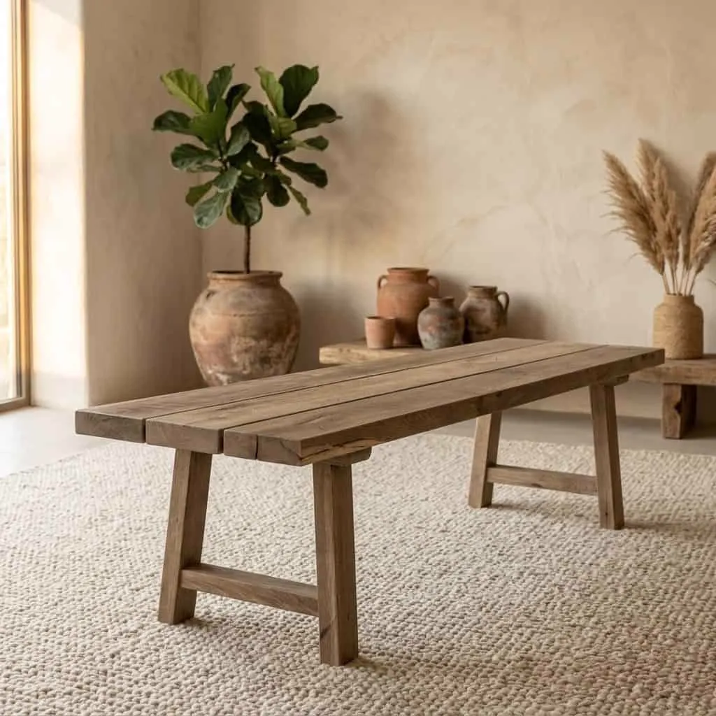 Gartentischset Masimo Eiche in einem hellen Raum mit Pflanzen und Töpferwaren im Hintergrund - World of Brosi