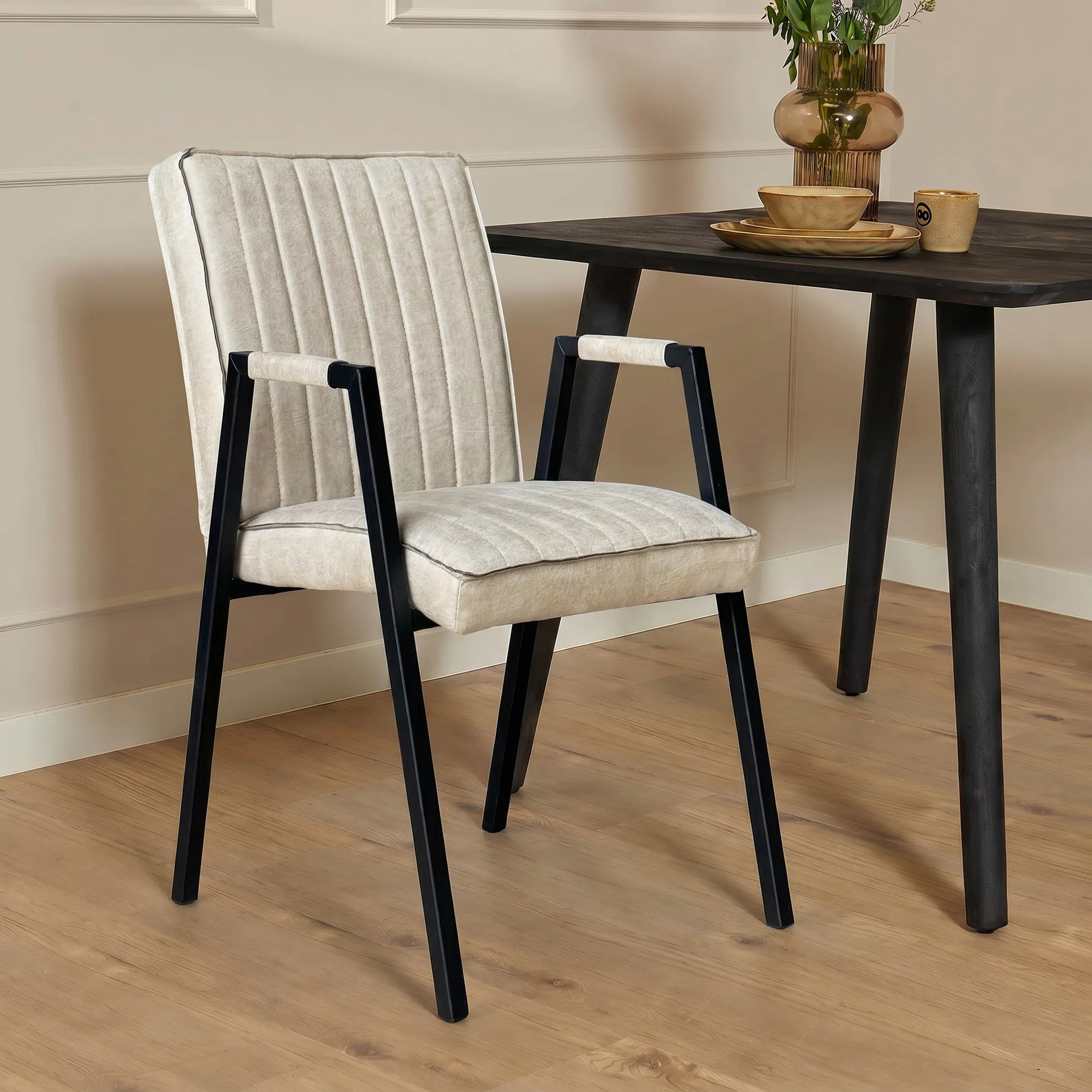 Eetkamerstoel Tivoli met armleuning, beige eco-leer - Starfurn