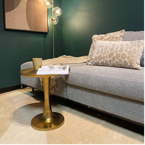 Round coffee table Amara, gold aluminium - Starfurn