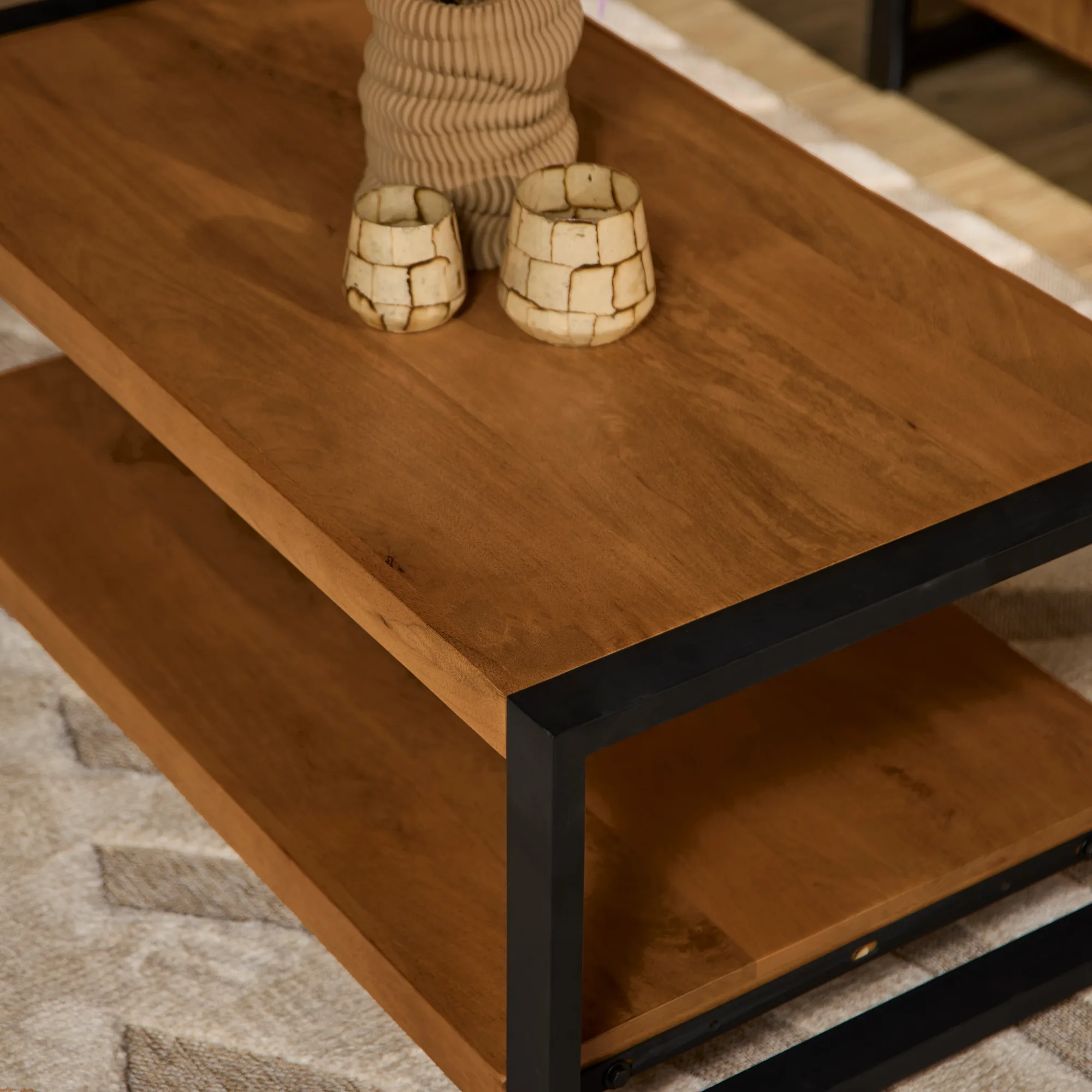 Salontafel Boaz met onderblad, Naturel Mangohout 110 cm - Starfurn