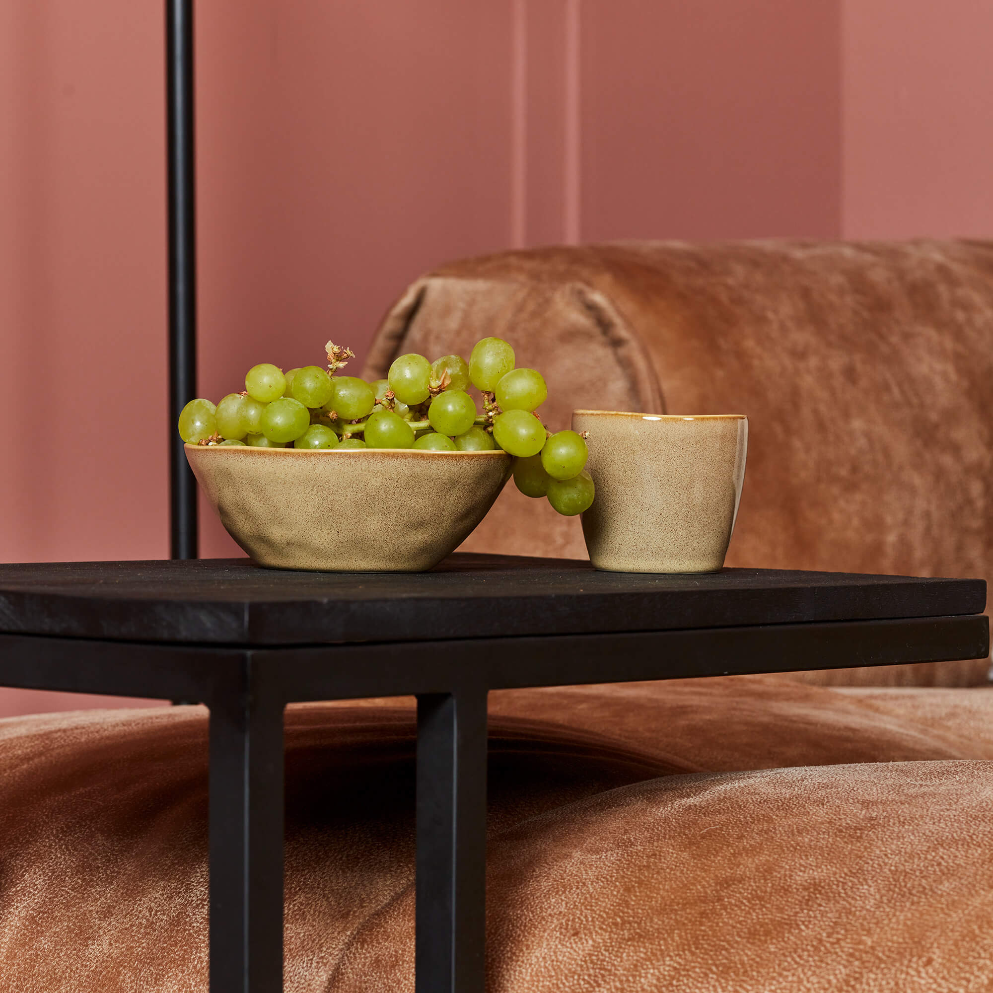 Slider schwarz Mangoholz mit Briefablage - Starfurn