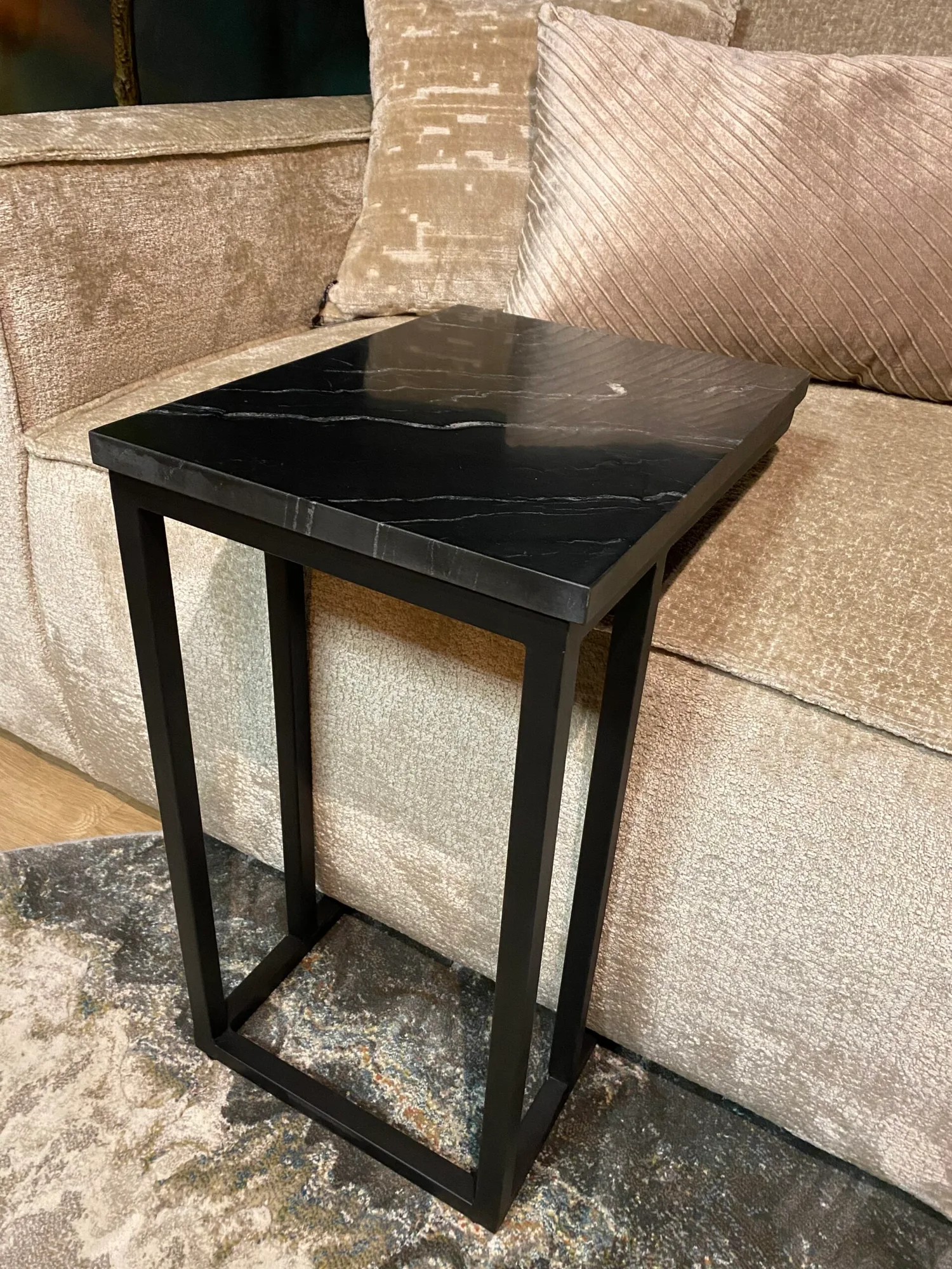 Slider Nova bijzettafel zwart marmer - Starfurn