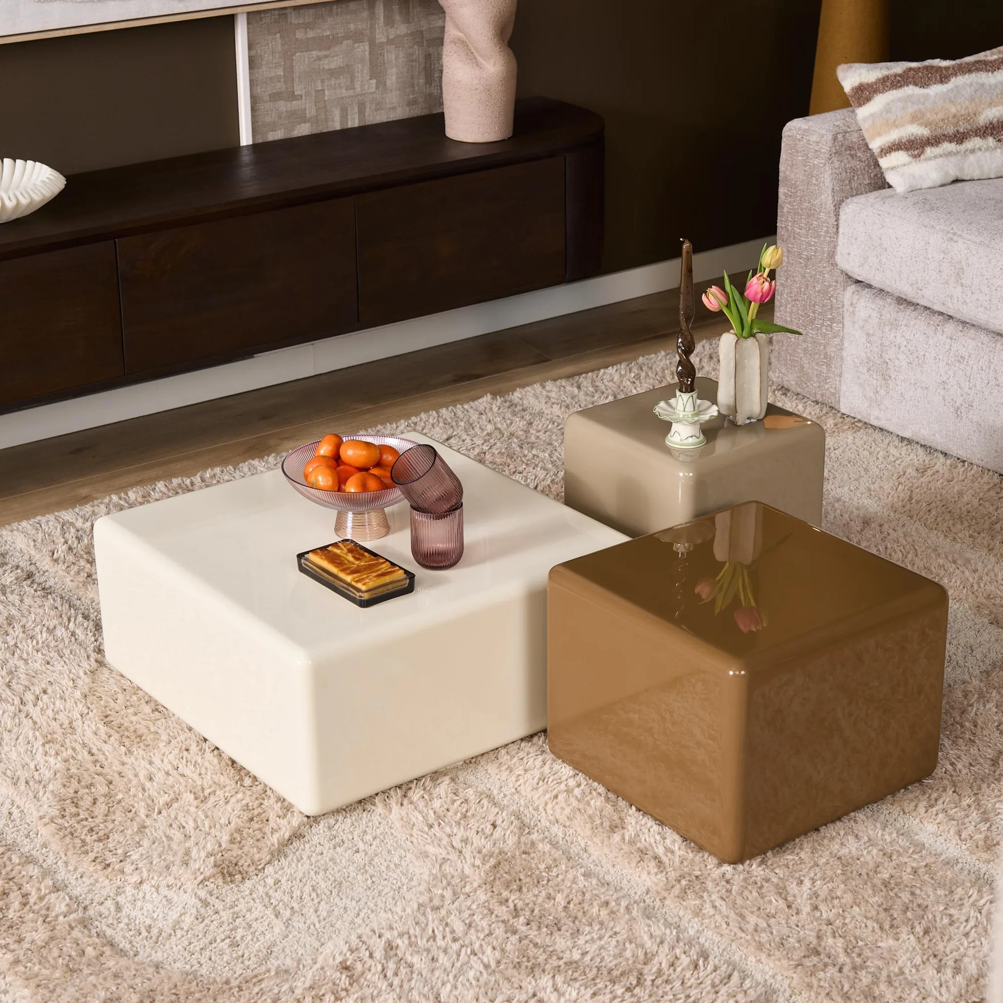 Quadratischer Couchtisch Elias beige glänzend MDF - Starfurn
