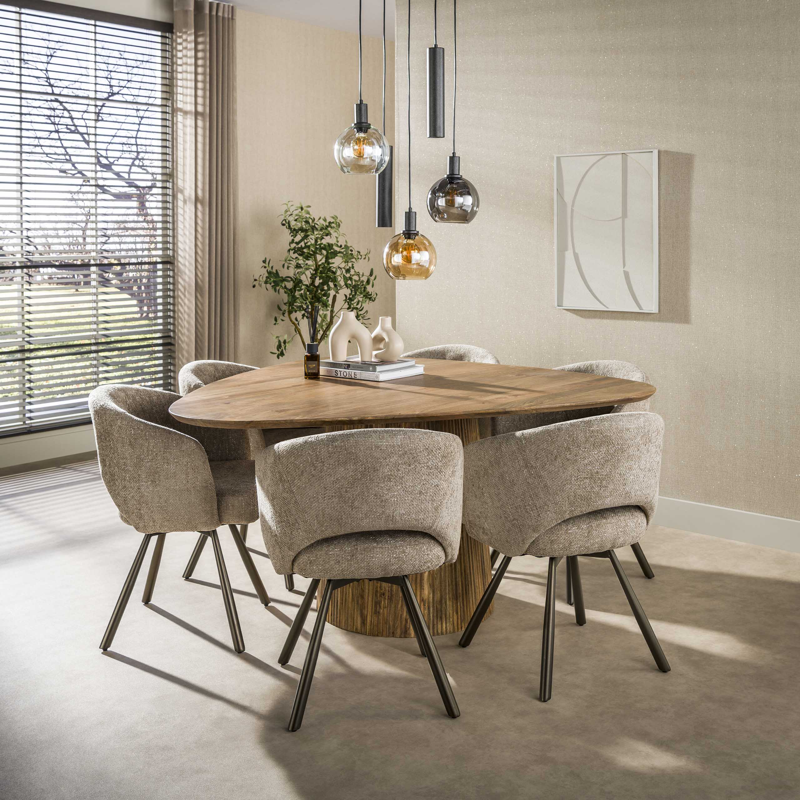 Esstisch Wave Centro dreieckig 150cm / Massiv Mango Sand - Zijlstra