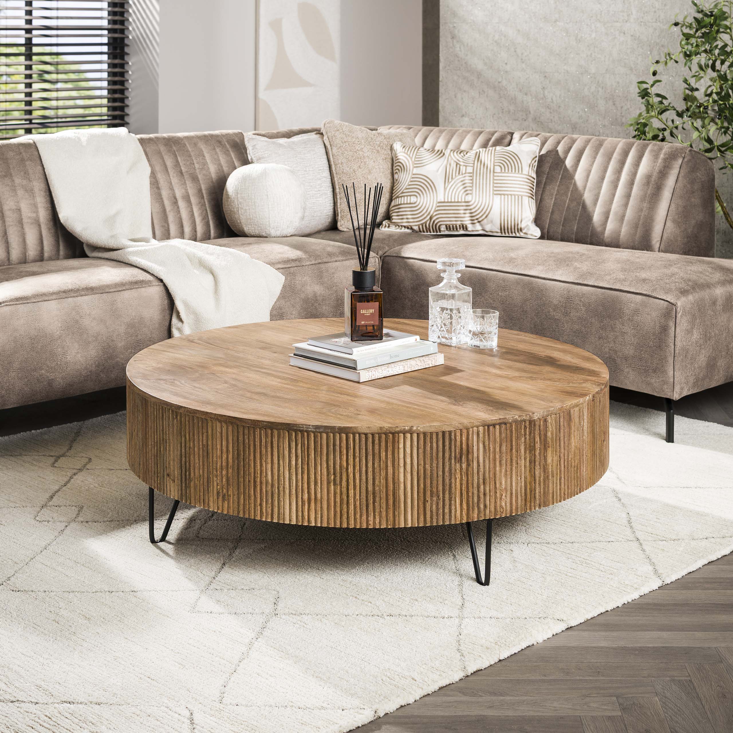Couchtisch Wave Ø120cm / Massives Mangoholz sandfarben - Zijlstra
