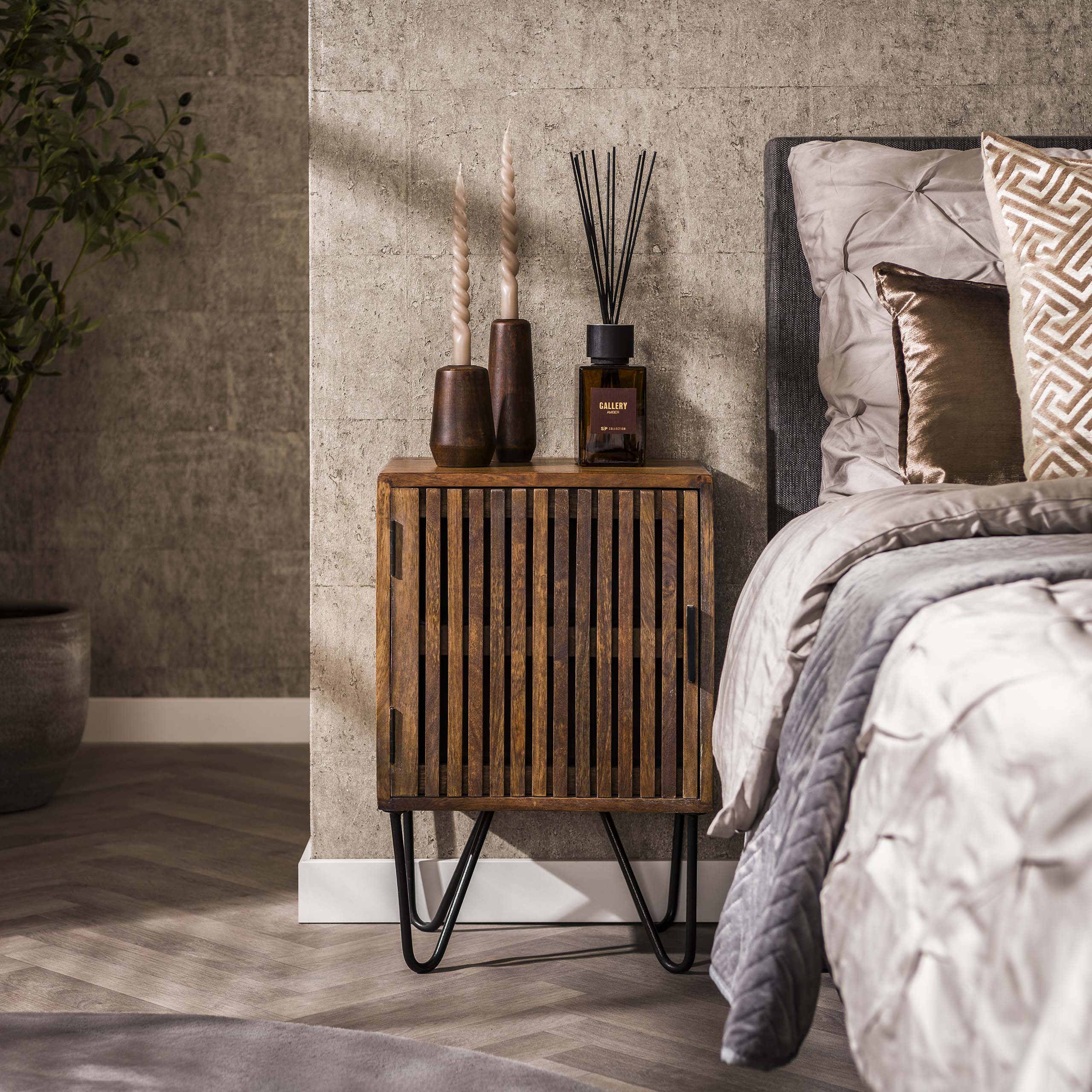 Bedside Table Tweak 1 door set of 2 / Solid mango wood sand - Zijlstra