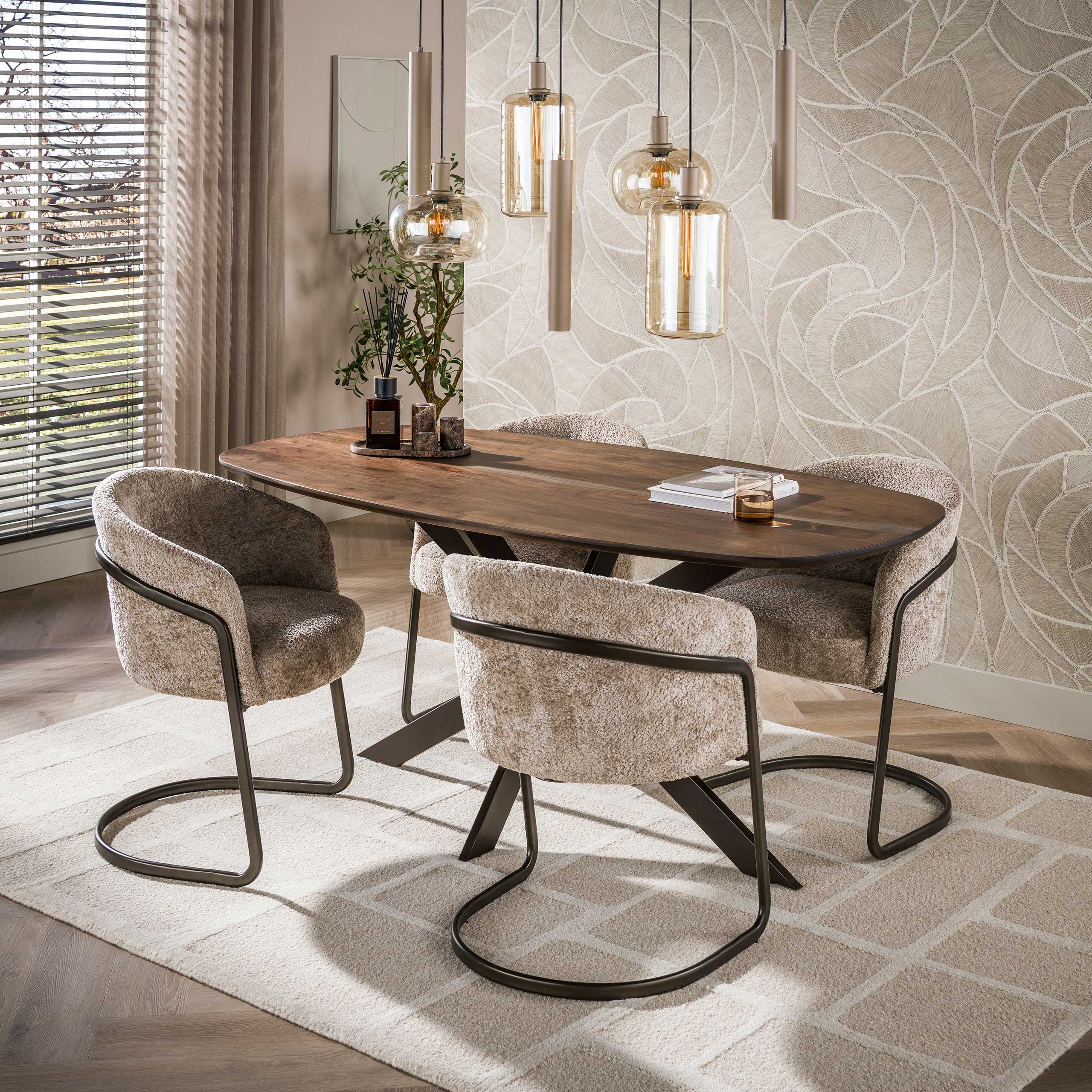 Dining table Arhus Solid Danish oval 150cm in brown solid acacia wood (Massief acacia bruin) - Emmo Design
