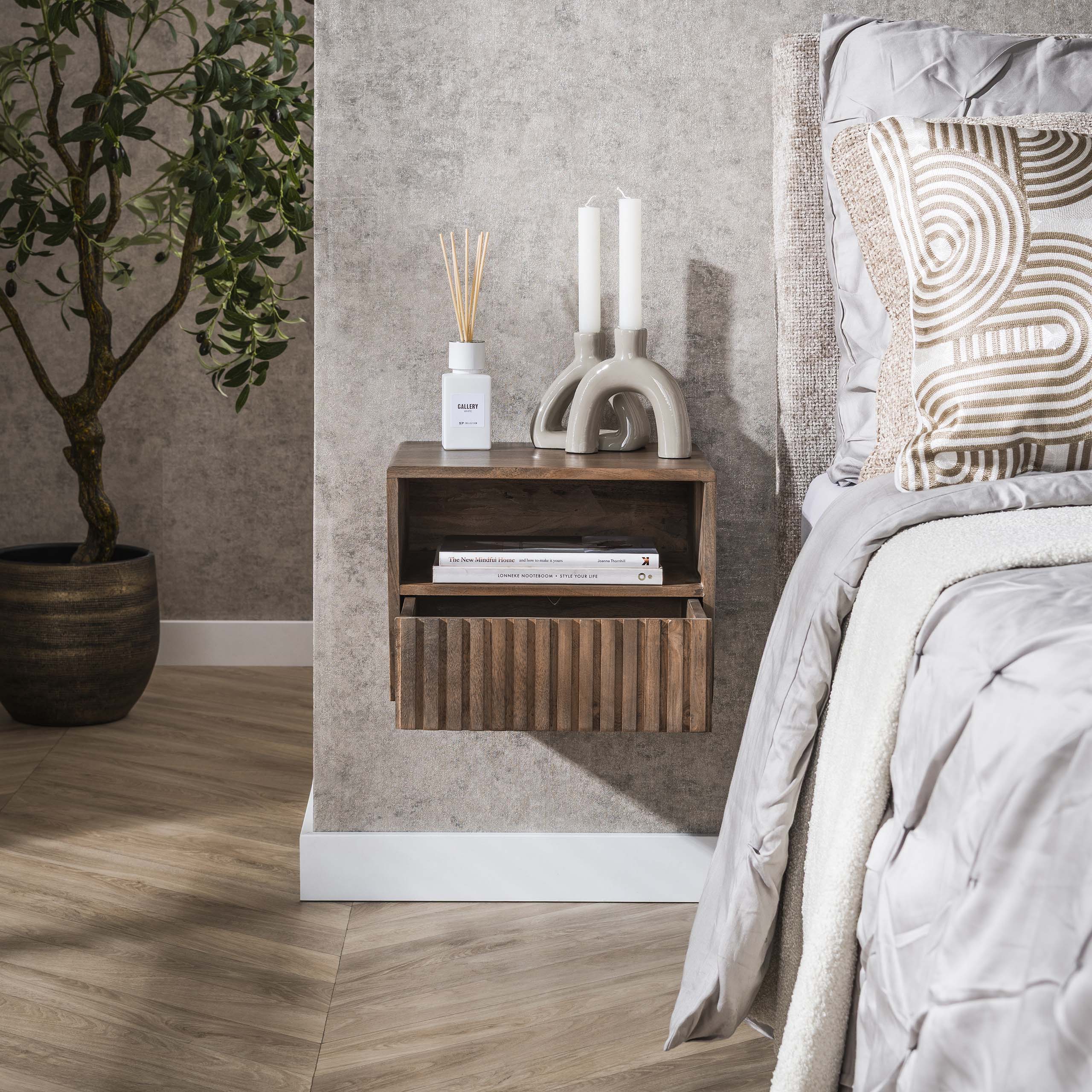 Nachtkastje Carve zwevend open vak 1 lade / Massief acacia bruin - Zijlstra