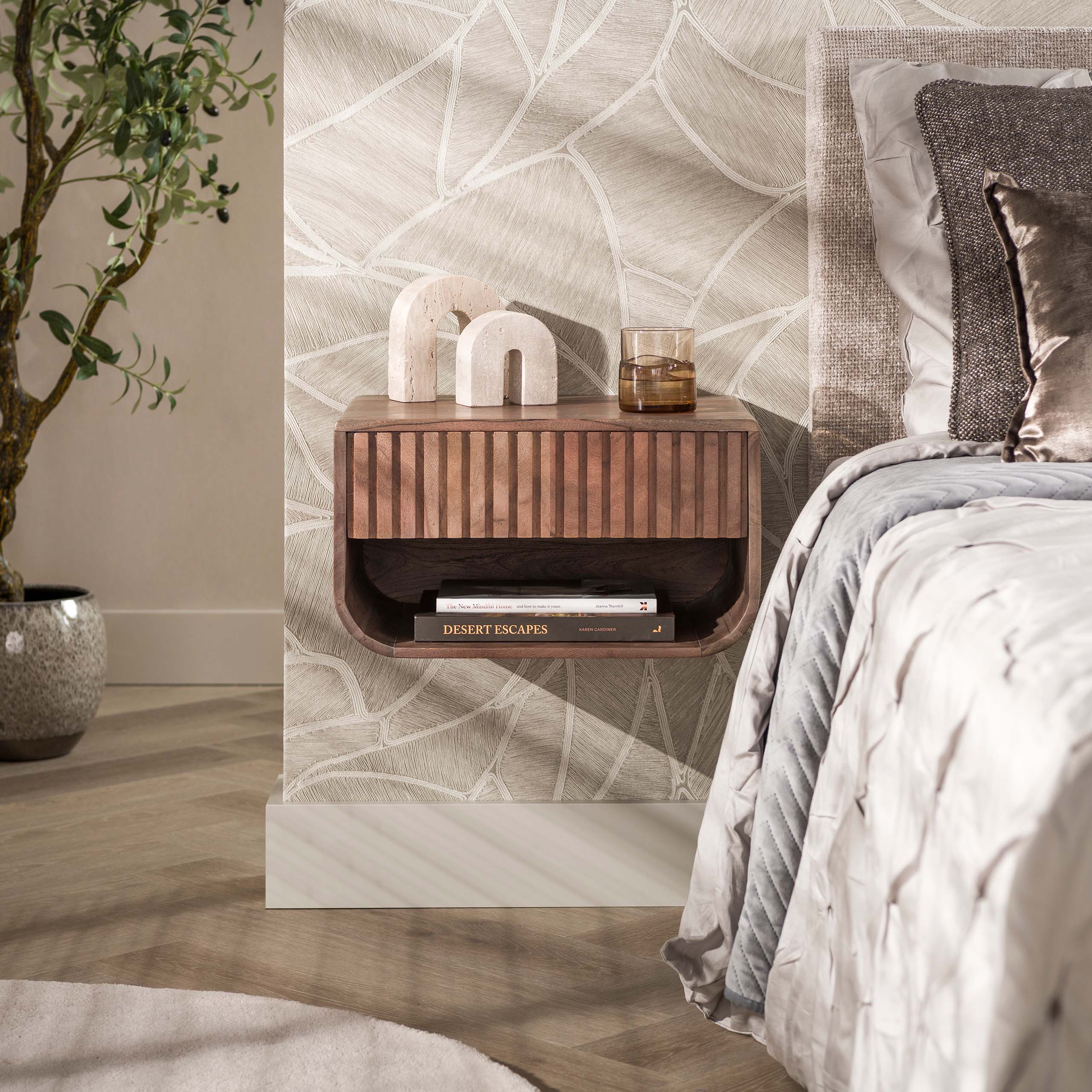 Nachtkastje Carve rounded zwevend 1 lade / Massief acacia bruin - Zijlstra